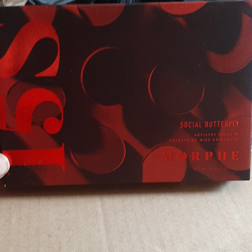 15s morphed artistry palette